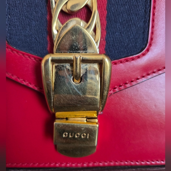 Authentic Gucci Sylvie mini bag - Picture 8 of 12